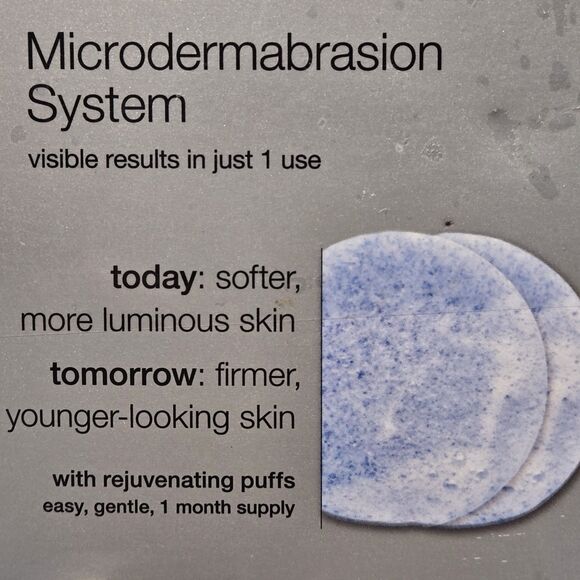 Neutrogena Microdermabrasion System Kit with 12 Rejuvenating Puffs - OPEN BOX - Picture 2 of 10